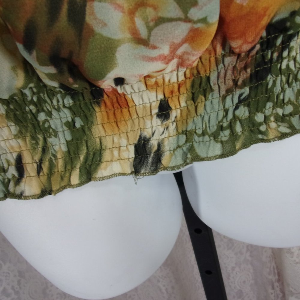 Blue Velvet Brand In An Olive Orange Print Polyester Blouse - Picture 4 of 4